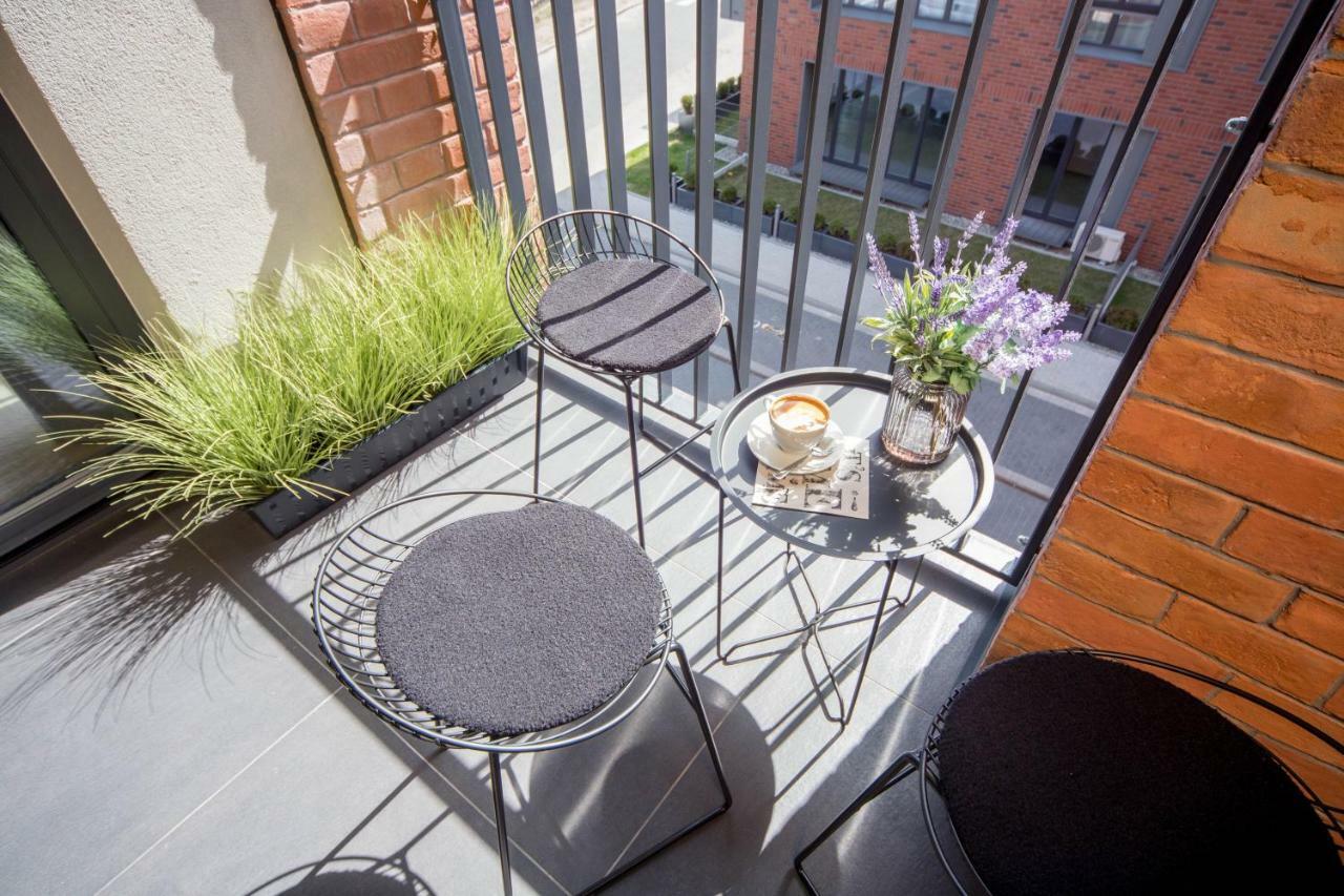 Jacuzzii Apartment Krasków Exterior foto